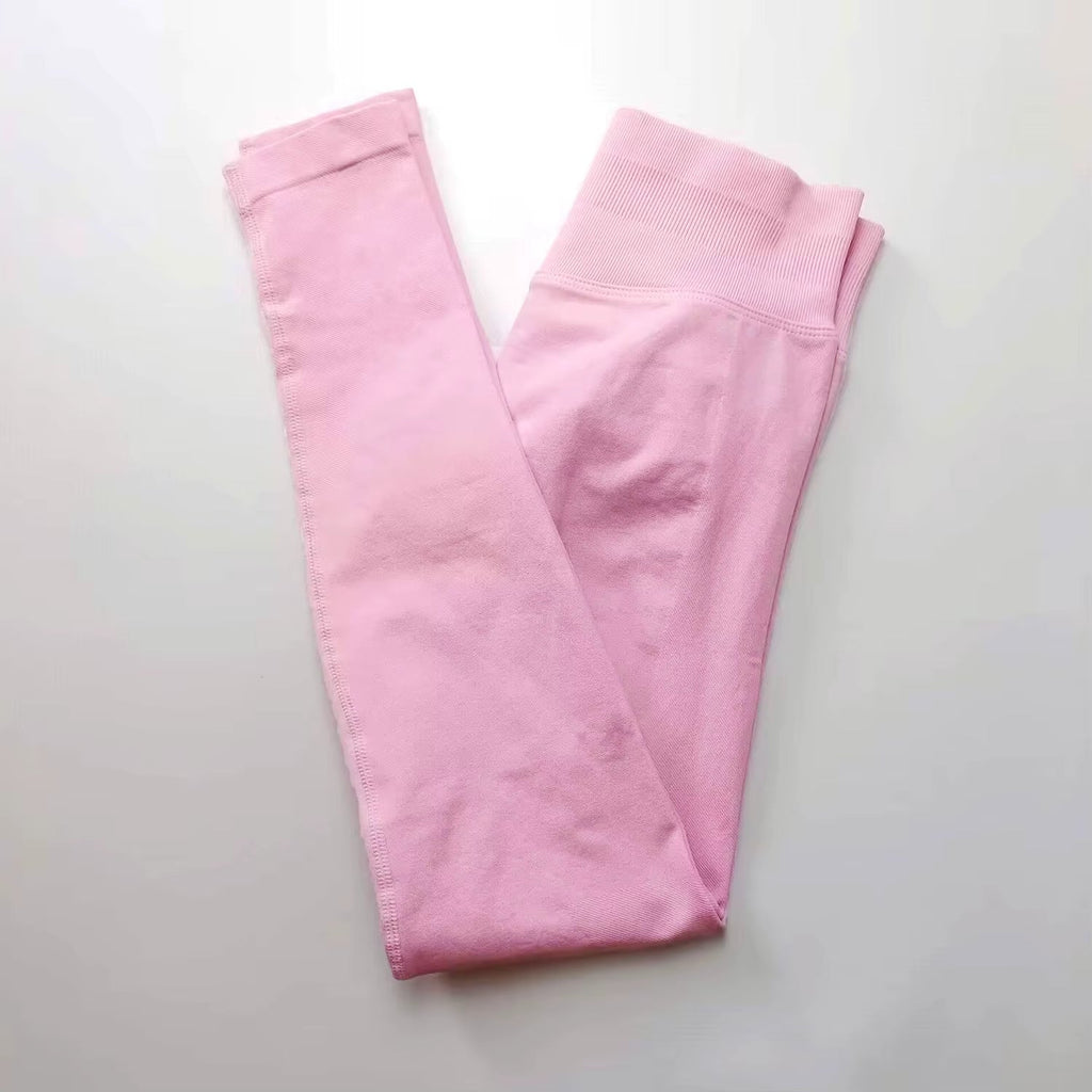 Pink seamless scrunch bum yoga leggings for women's activewear